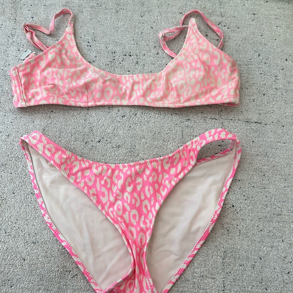 Triangl bikini size xs top and bottom